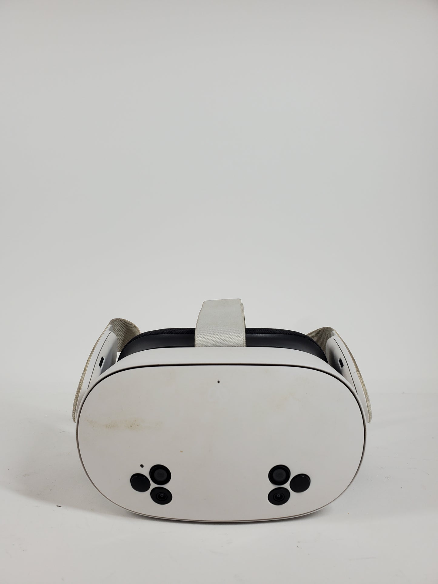 Meta Quest 3S 128GB Standalone All-in-One VR Headset P97