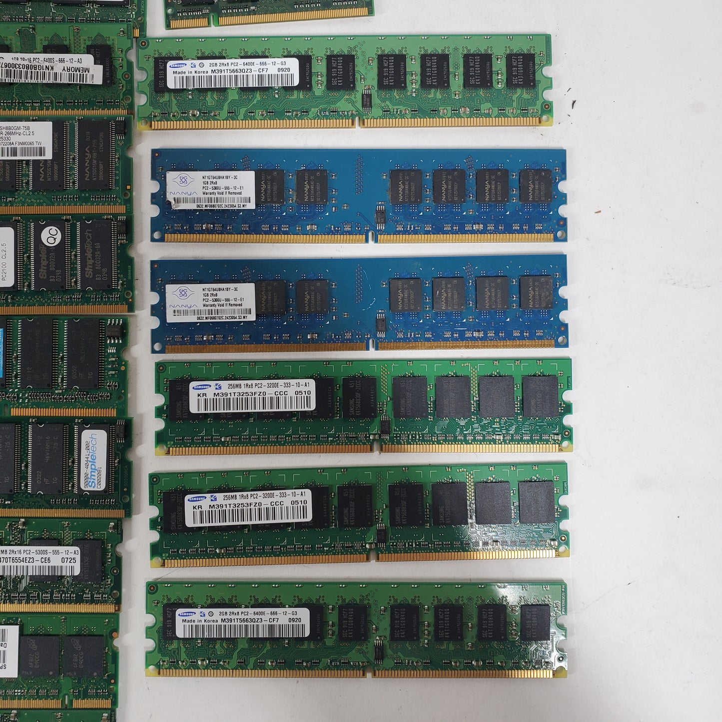 LOT OF 34 DDR2 MEMORY LAPTOP AND DESKTOP RAM