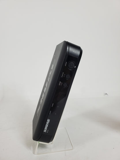 Shure BLX4 Receiver and PG58 Mic MIC  BLX4PG58