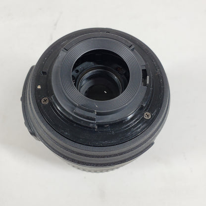 Nikon D3000 DSLR Camera 18-55mm Lens VR Kit 10.2 MP 6979 Shutter Count