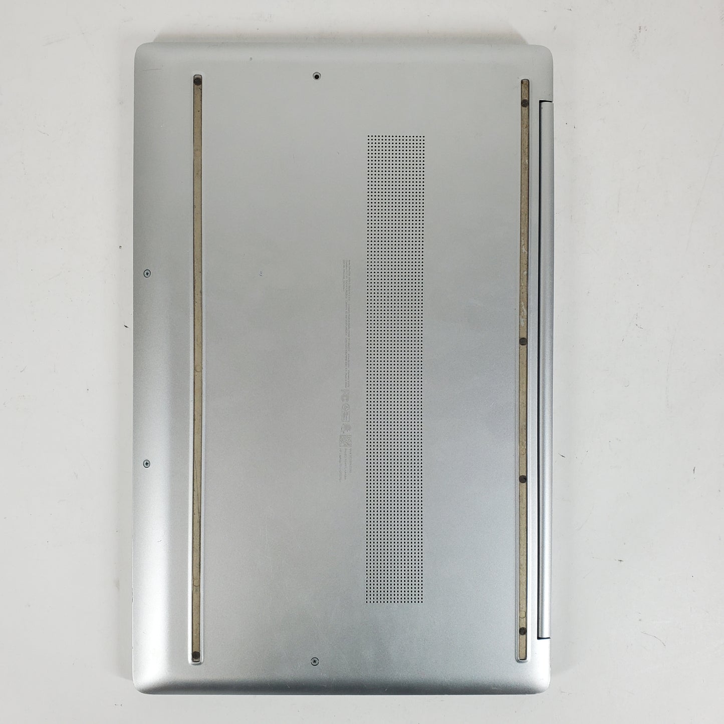 HP Laptop 17-CN0003DX 17.3" i3-1125G4 2.0GHz 8GB RAM 256GB SSD No OS