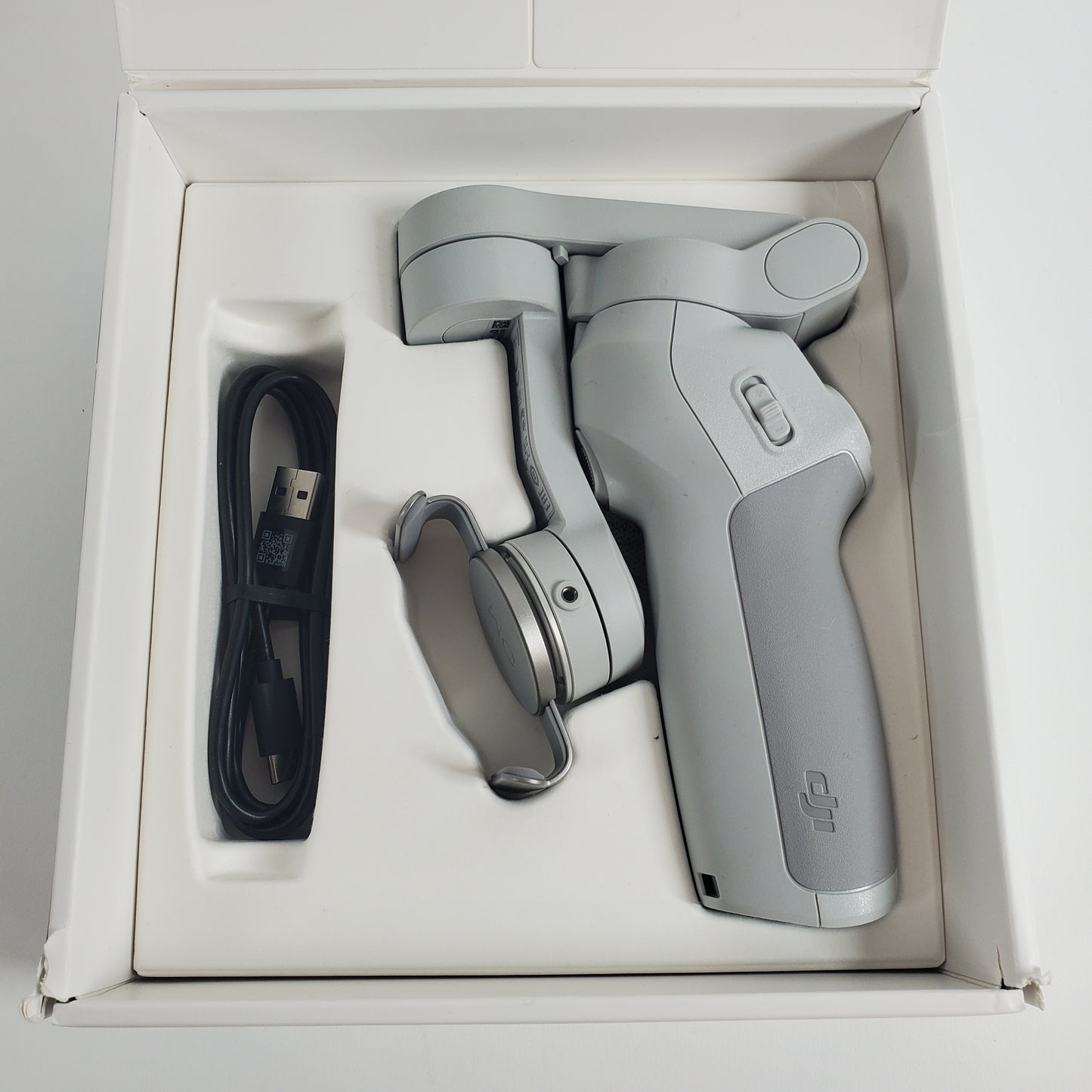 DJI OSMO Mobile SE Smartphone Gimbal Stabilizer CP.OS.00000214.03