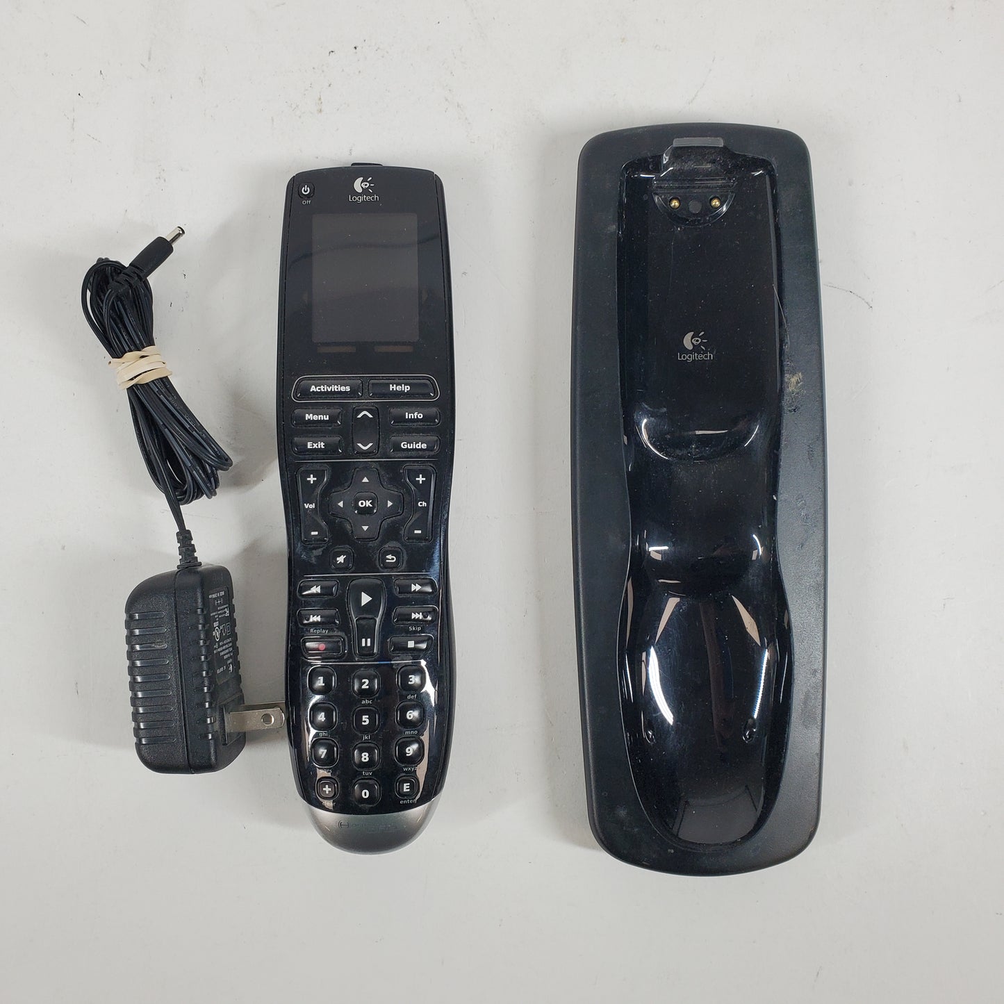 Logitech  Harmony One  Advanced Universal Remote Control 815-000038