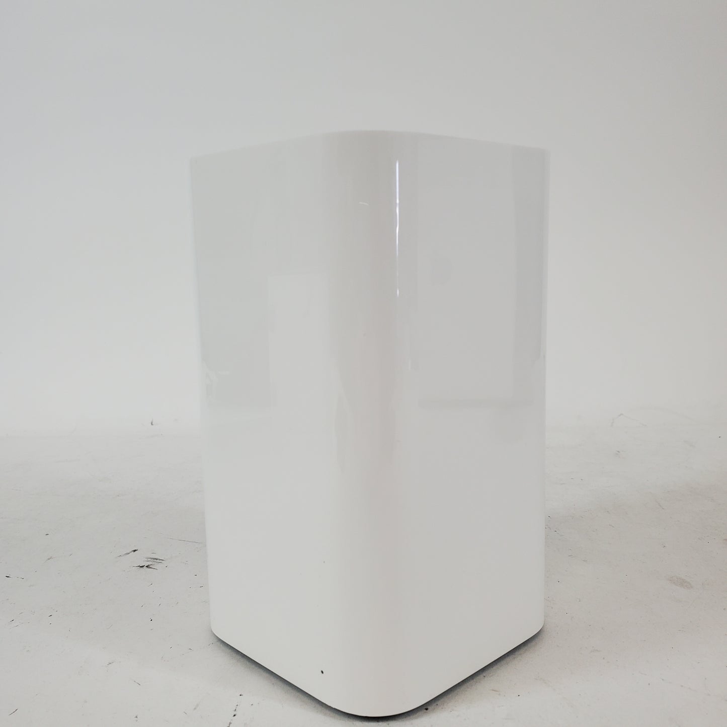 Apple AirPort Time Capsule 2TB Back Up Storage Drive ME177LL/A