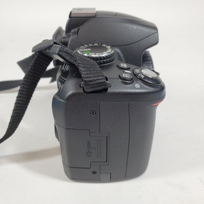 Nikon D3000 DSLR Camera 18-55mm Lens VR Kit 10.2 MP 6979 Shutter Count