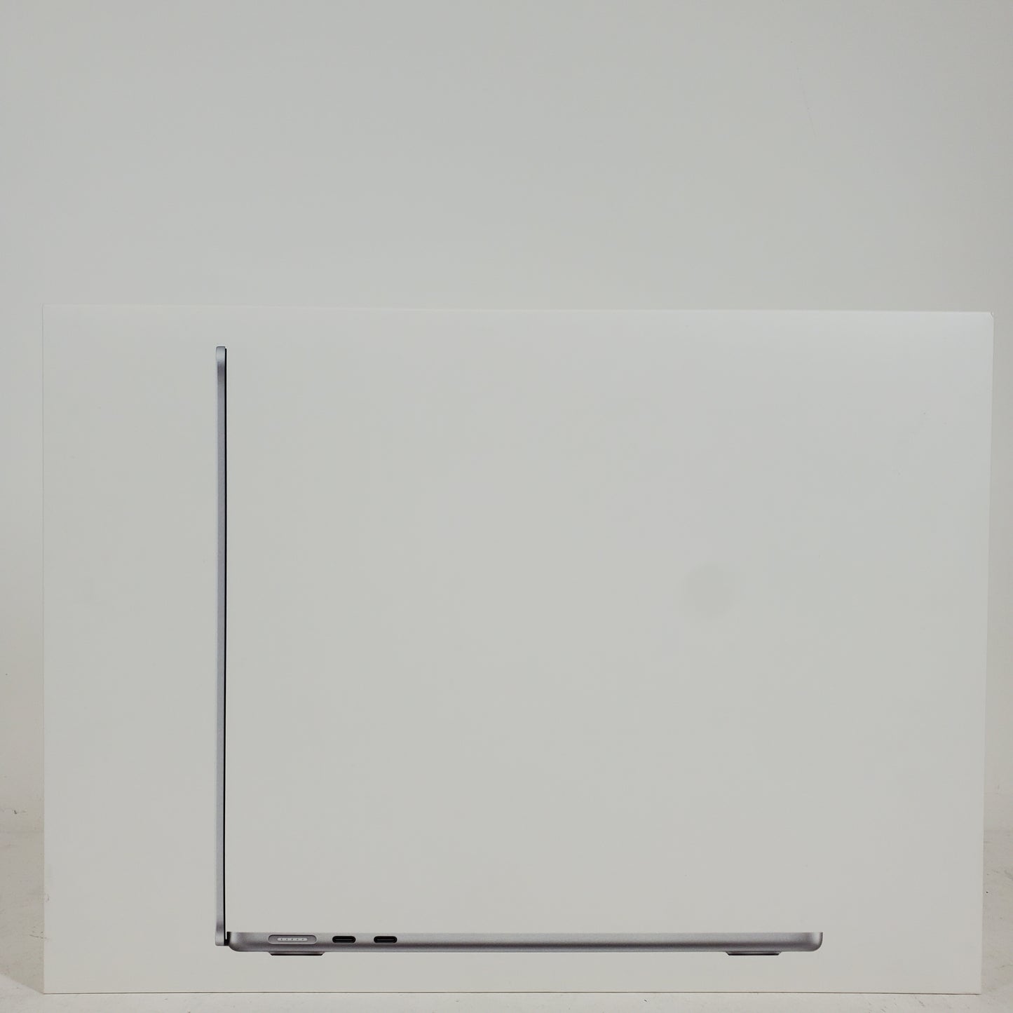 2022 Apple MacBook Air 13.6" M2 8C GPU 3.5GHz 8GB RAM 256GB SSD A2681