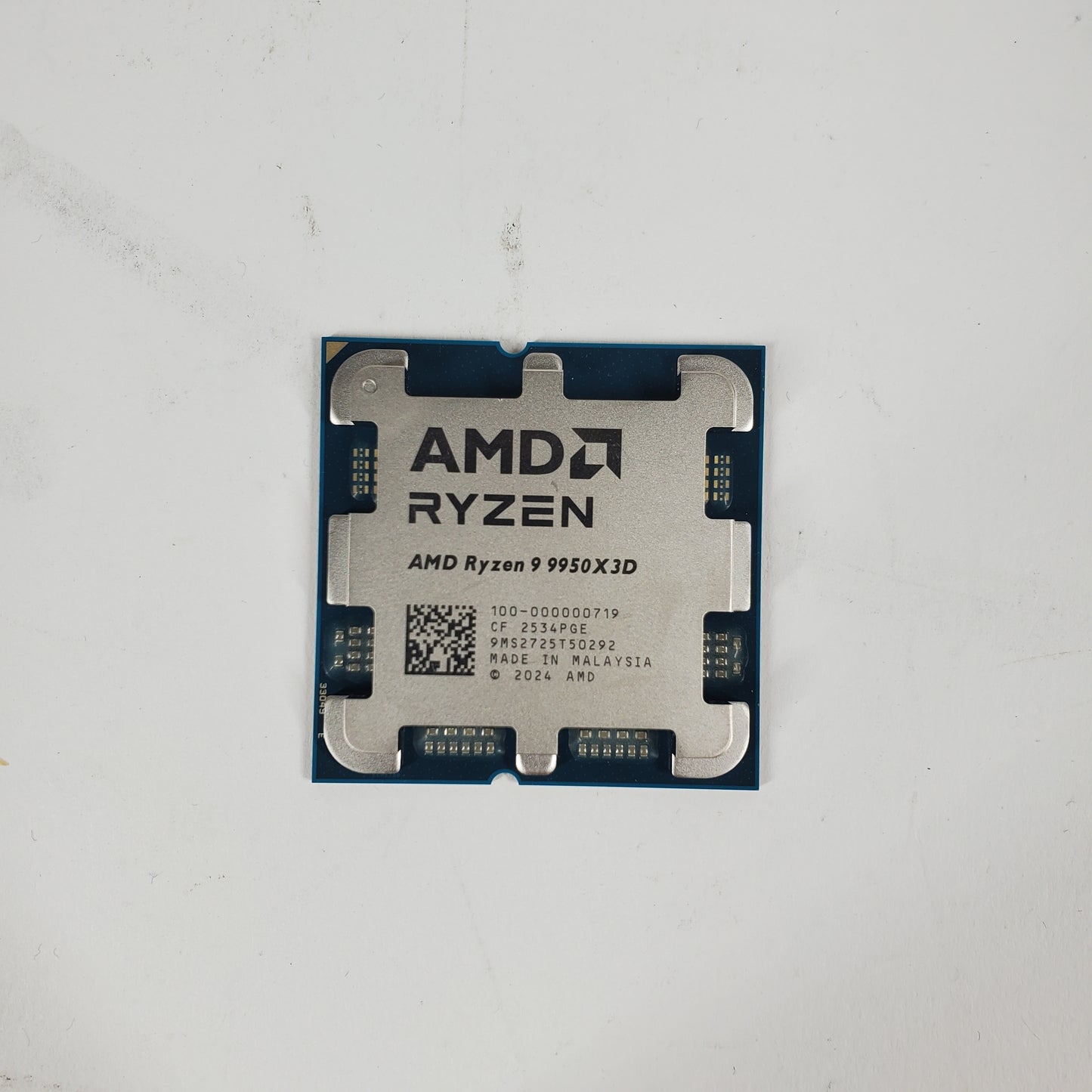 AMD Ryzen 9 9950X3D 4.30GHz 16 Core 100-100000719WOF 32 Thread Socket AM5